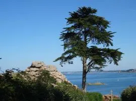 Ty-Aganisia Bréhat