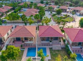 Akbarpur में, होटल Alaya Stays M S Valley Luxury Villas with Private Pool