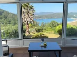 House with ocean views in Pantín - La Siesta House