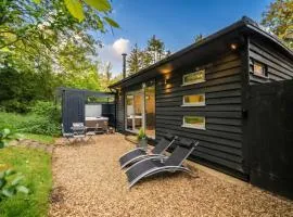 Hot Tub Lodge in Thetford Forest