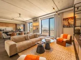 Omnia - Boutique Penthouse with rooftop pool