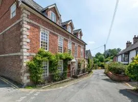 9 Bed in Llanfyllin oc-40870