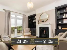 2BR House By Cozy Quarters Property Management Holiday Lets Sedgefield With Open Field & Countryside Views