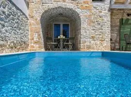 Countryside Holiday House Mir with private pool