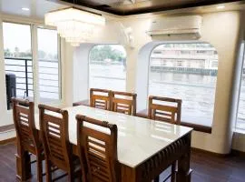 Evergreen Houseboat