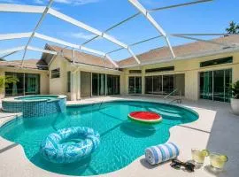 Waterfront 3B & Free Dock Heated Pool Hot Tub Gym