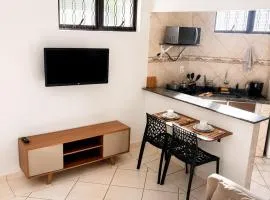 Studio aconchegante com ar-condicionado e Smart TV