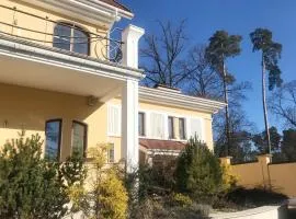 Анрі Бенуа мезон д'Отель