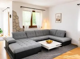 Spacious Apartment with Free Parking near Prague