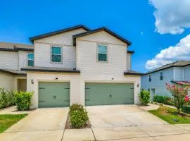 Modern Dundee Townhome Near Lakes & Legoland!