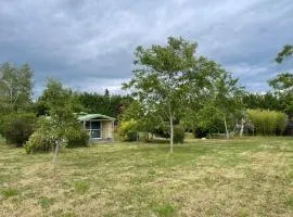 Chalet confortable avec jardin près de Chazemais