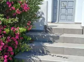 MANDILARIA Family House