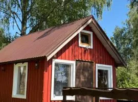 Pakuļu kūrorts - namiņš bez elektrības