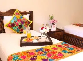 Camino Mexicano Hotel & Resort