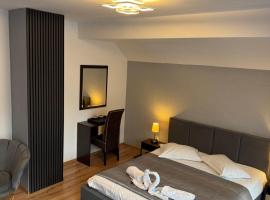 Viesnīca Hotel boutique Garden Resort by Brancoveanu pilsētā Moiecu de Josa