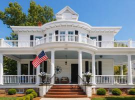 The Edenton Collection – Captain’s Quarters Inn, hôtel à Edenton