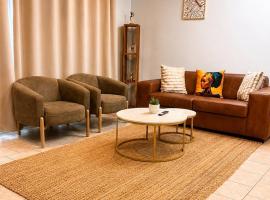 CAVE Properties Group, Hotel in Pionierspark