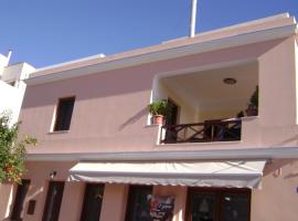 Voula – hotel w mieście Ermupoli