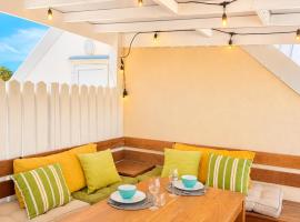 Studio Coconut, hotel in Baie Nettle
