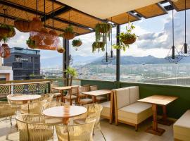 Golden Valley Hotel, hotell i Medellín