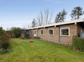 5 Bedroom Gorgeous Home In Spøttrup