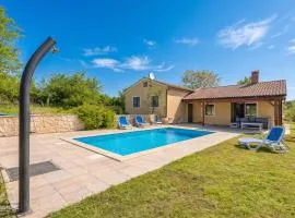 Villa Simac With Pool and Whirlpool - Happy Rentals