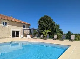 Maison avec piscine privÃ©e, animaux - 8 pers. - FR-1-653-295