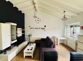 La Casita cerca de la playa, hotel di Santander