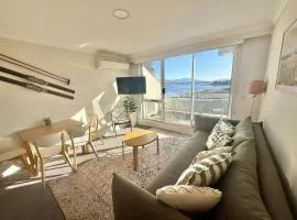 Horizons 216 - Deluxe Lake Front Studio l Pool l Tennis l Air-Con