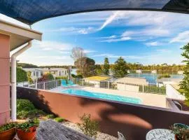 Anglesea Family Bungalow Pool View