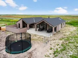 Cozy Home In Hvide Sande With Sauna
