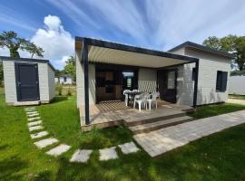 Chalet Confortable avec Clim et Parc / 2 Chambres - FR-1-783-50, hotelli kohteessa Marzan