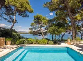 Villa Ana