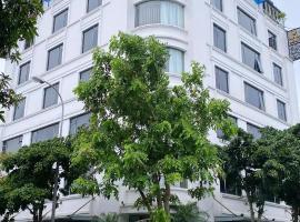 Golden Thai binh Hotel, hótel í Thái Bình
