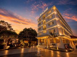 Loei Buri Hotel by Alphatel, Hotel in Ban Tha Phae
