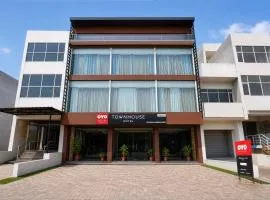 Super Townhouse by OYO Old Kalka Ambala Road Formerly Viraj inn