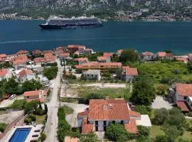Villa Stone Prcan Kotor
