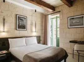 Casa Radiant
