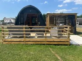 Dolafon Luxury Glamping Pod 7 With Hot Tub