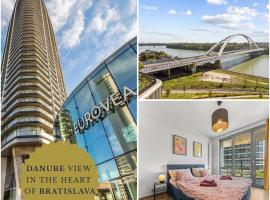 AC Eurovea Tower Apartment with Balcony & Danube View, hotel sa Bratislava