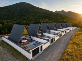 Qafqaz Falcon Chalet, hotel u gradu Gabala