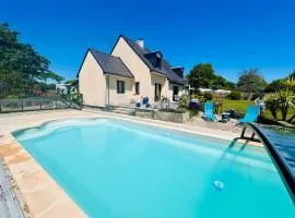 Maison Moderne, Piscine & Jardin proche Concarneau