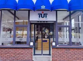 Tut Hotel