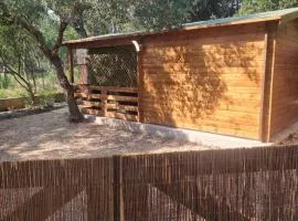 Chalet en bois avec terrasse au calme proche plage et nature
