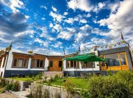 Jigzes Homestay