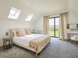 Bluebell Cottage - Host & Stay