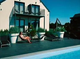 Loox Ostrovo- Boutique House-noclegi nad morzem