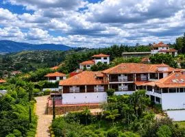 Hotel PUENTE PIEDRA PARK