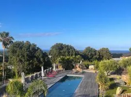 Domaine Privé 12p, Piscine, Mer & Montagnes