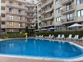 Blue Breeze Apartment - Sunny Beach